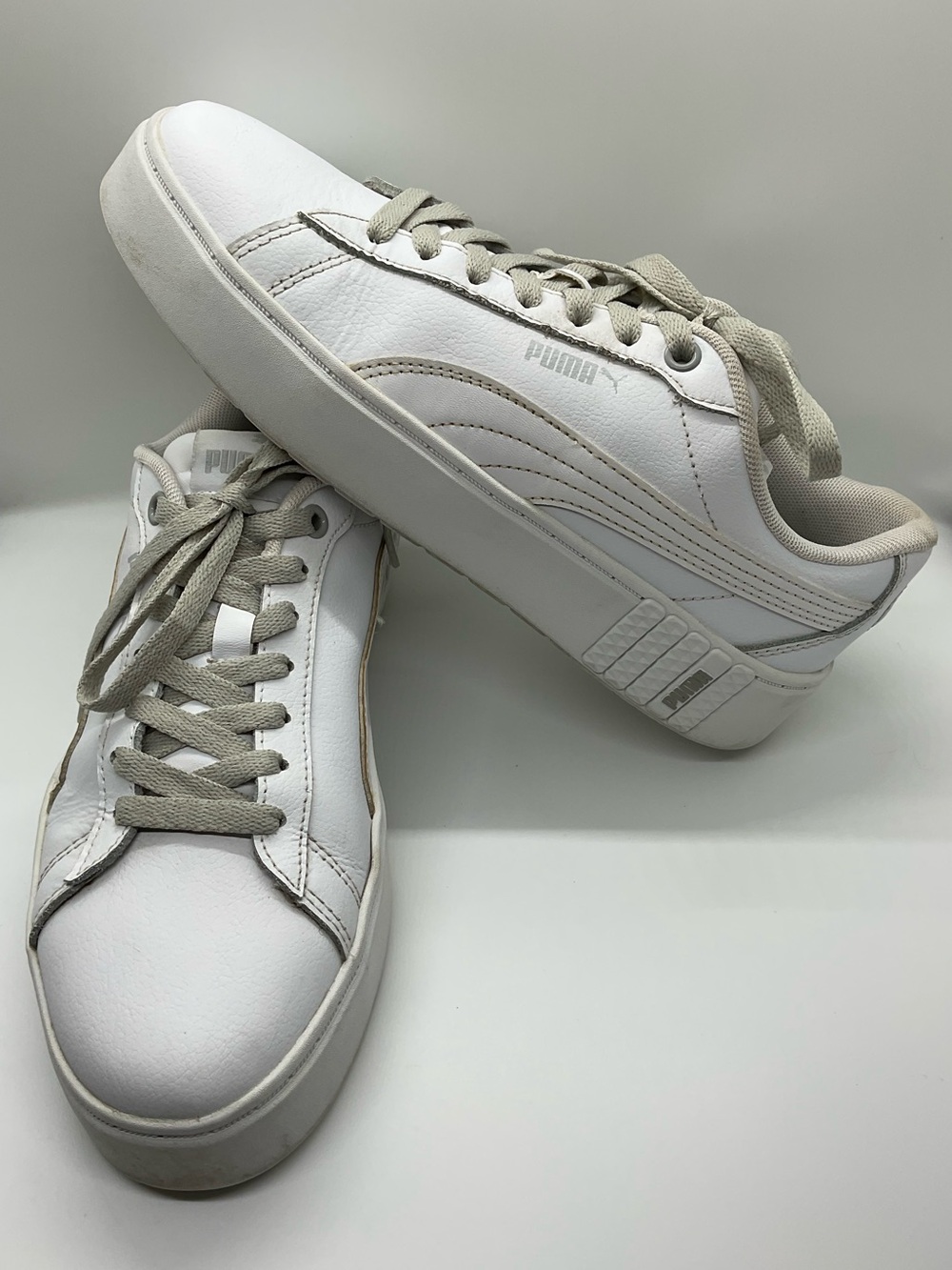 🦊 Puma Shoes Womens 8.5 Smash Platform V2 Low Top Sneaker White Leather